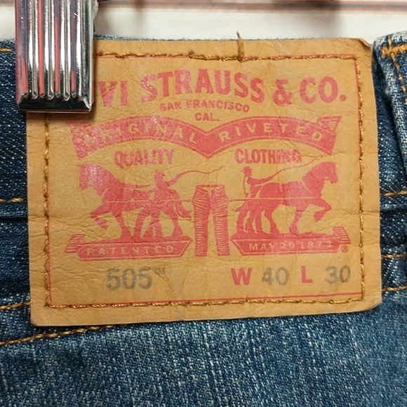 Levi's 505 Men's Relaxed Straight Jeans Size 40X30 - Picture 6 of 10